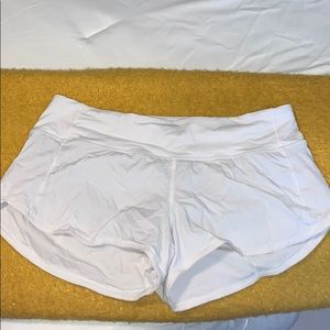 White Lulu lemon shorts, size 6, 2.5 inch